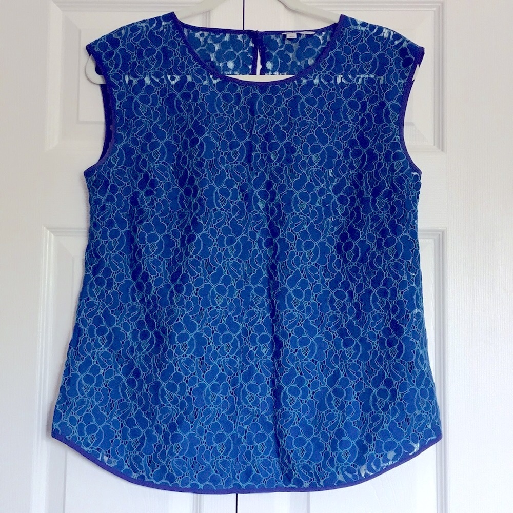 Halogen lace sleeveless top